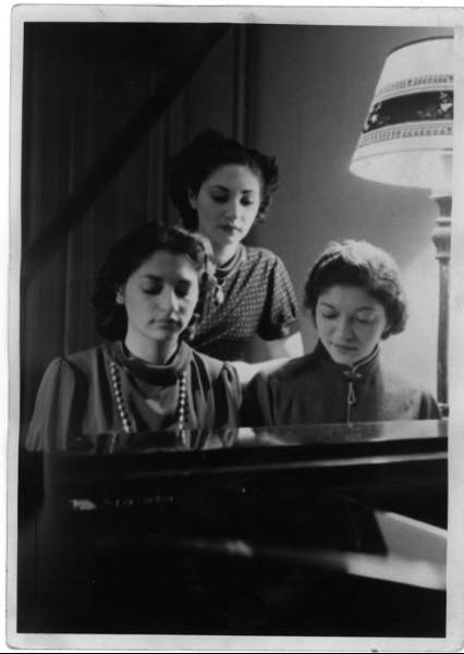 l. to r.: Sylvia, Ada, and Helen Fogel at Helen's apartment in Brooklyn, mid 1930's